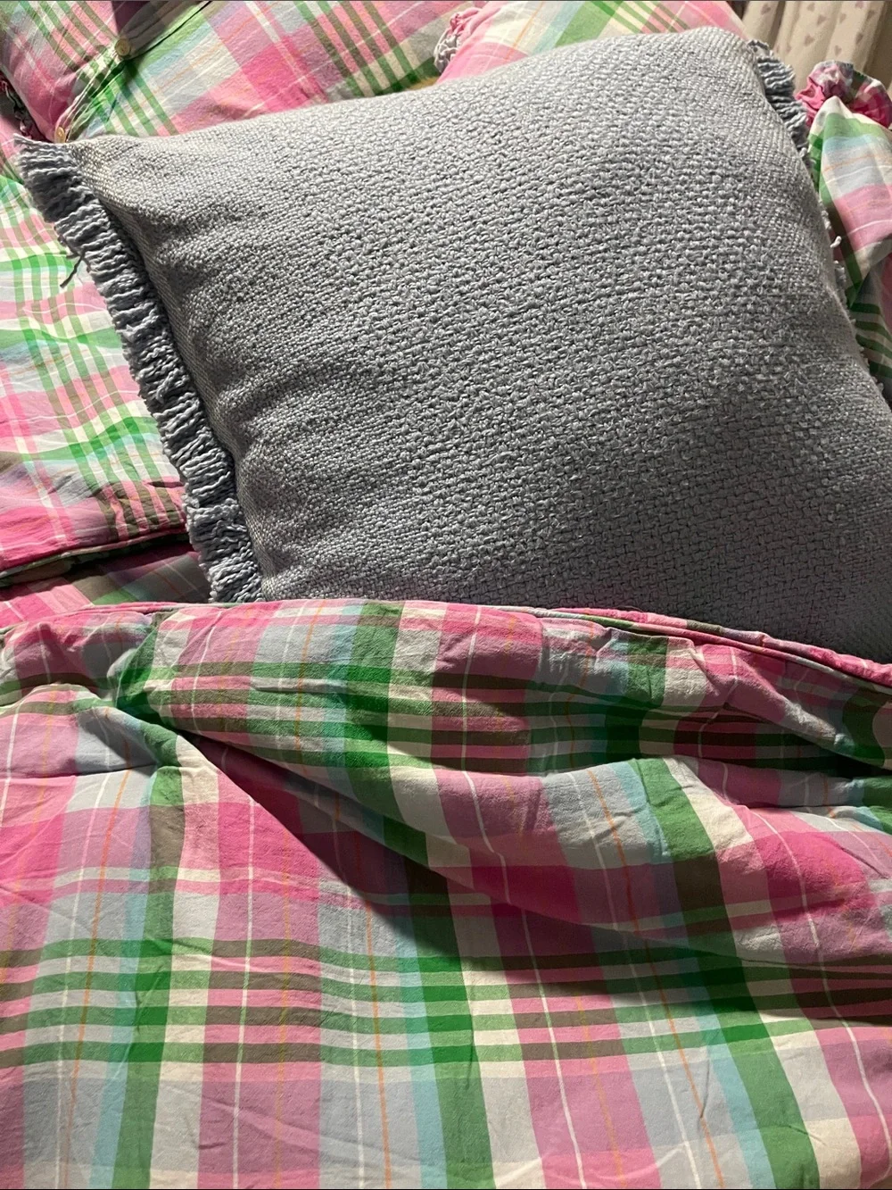 EUC ‼️ RL LAUREN QUEEN COMFORTER  AND 2 EURO SHAMS  CATLIN UNIVERSITY PLAID 🌸‼️